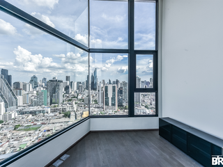 For sale 2 bedrooms condo in Bang Rak, Bangkok