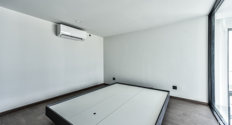 À vendre 2 chambres condo à Bang Rak, Bangkok