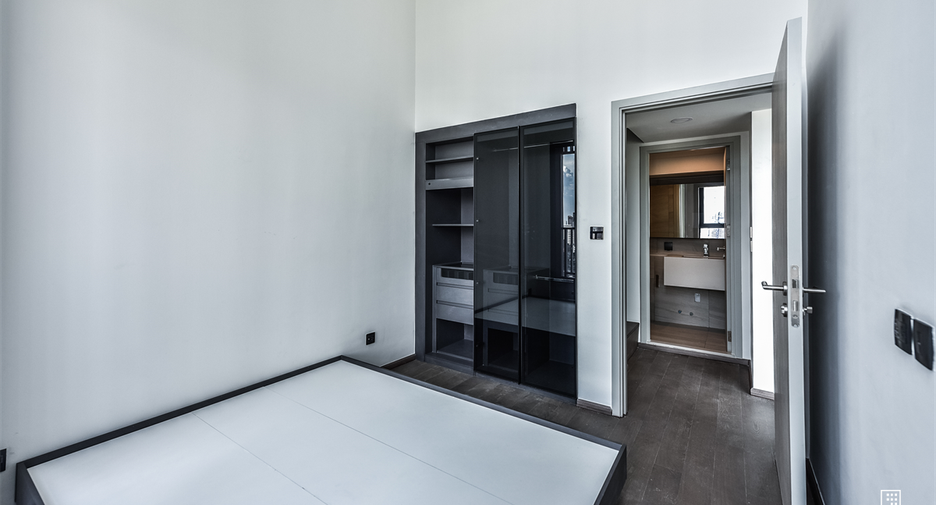 À vendre 2 chambres condo à Bang Rak, Bangkok