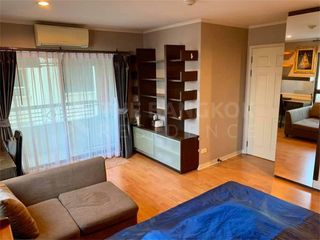 For sale 2 bedrooms condo in Phaya Thai, Bangkok