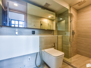 For sale 2 bedrooms condo in Bang Rak, Bangkok