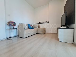 For sale 2 bedrooms condo in Huai Khwang, Bangkok