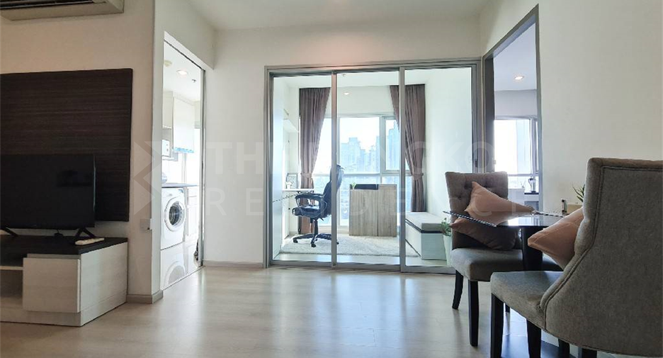 Condo en venta de 2 habitaciones en Huai Khwang, Bangkok