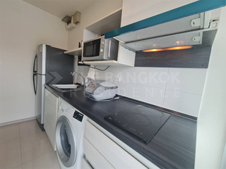 For sale 2 bedrooms condo in Huai Khwang, Bangkok
