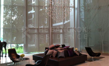 À vendre 2 chambres condo à Huai Khwang, Bangkok