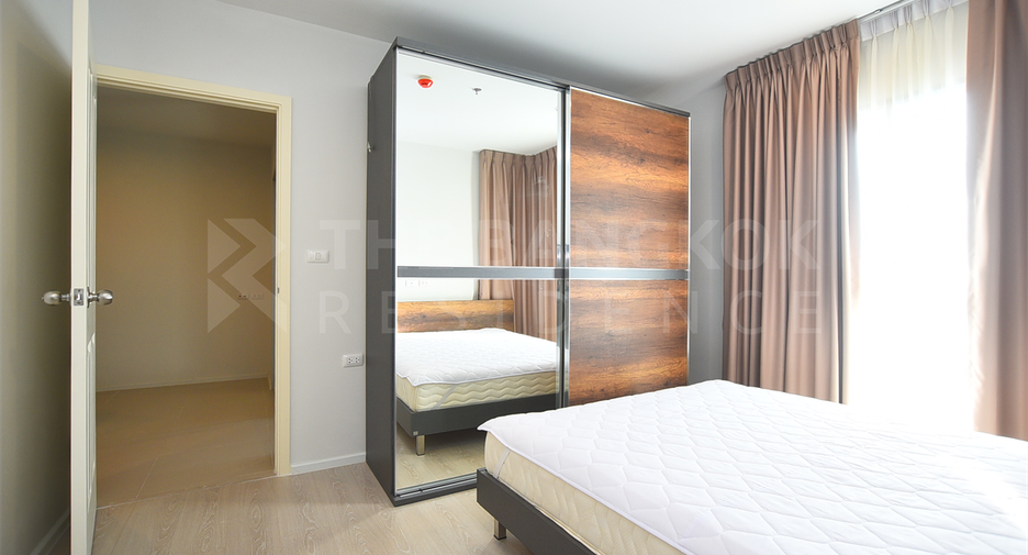 For sale 2 bedrooms condo in Huai Khwang, Bangkok