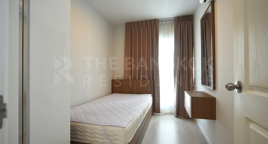For sale 2 bedrooms condo in Huai Khwang, Bangkok