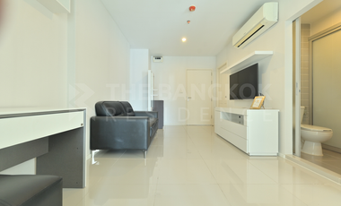 For sale 2 bedrooms condo in Huai Khwang, Bangkok