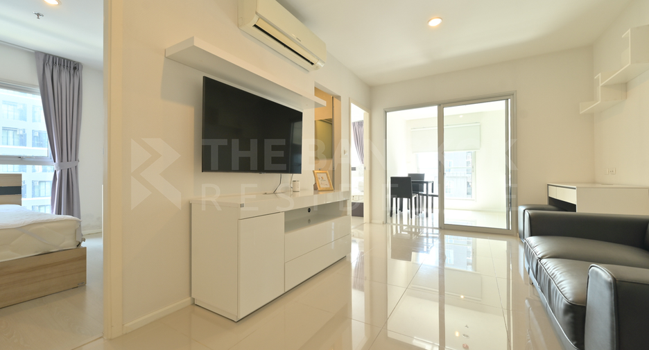 For sale 2 bedrooms condo in Huai Khwang, Bangkok