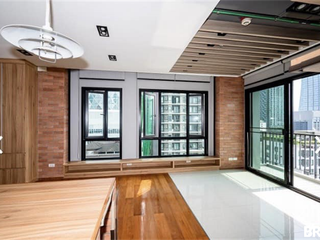 For sale 2 bedrooms condo in Phaya Thai, Bangkok