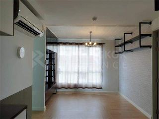 For sale 2 bedrooms condo in Huai Khwang, Bangkok