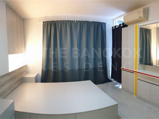 For sale 2 bedrooms condo in Huai Khwang, Bangkok