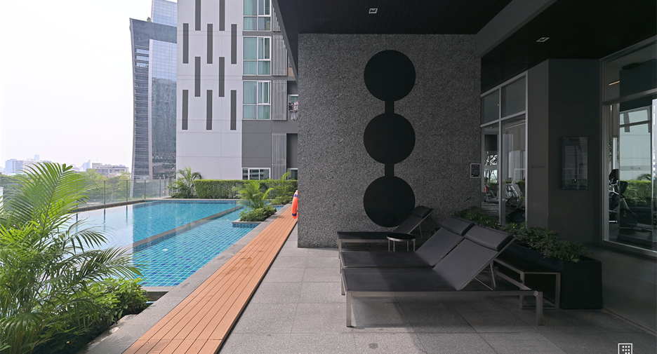 À vendre 1 chambre condo à Huai Khwang, Bangkok