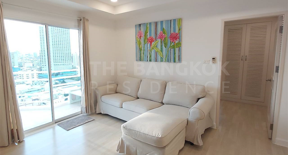 For sale 2 bedrooms condo in Huai Khwang, Bangkok