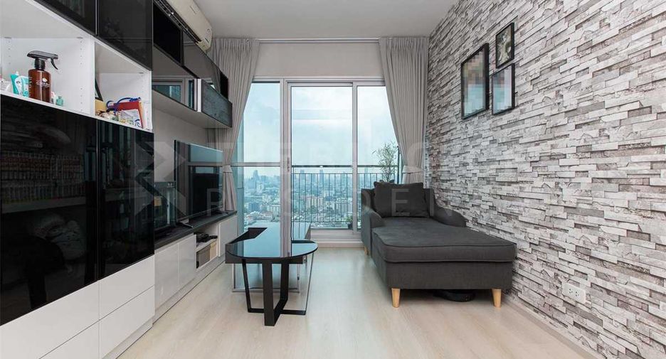 For sale 2 ベッドルーム condo in Huai Khwang, Bangkok