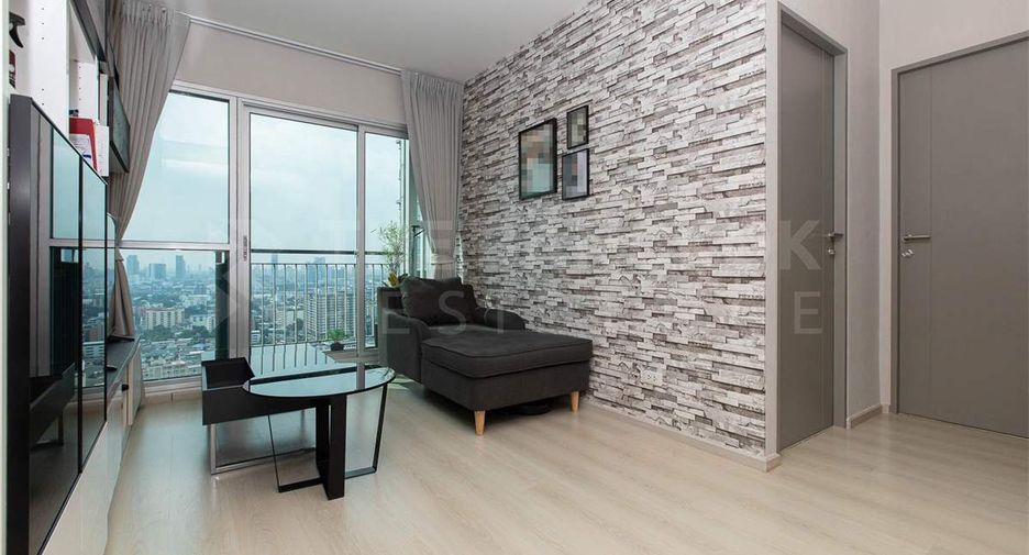 For sale 2 ベッドルーム condo in Huai Khwang, Bangkok