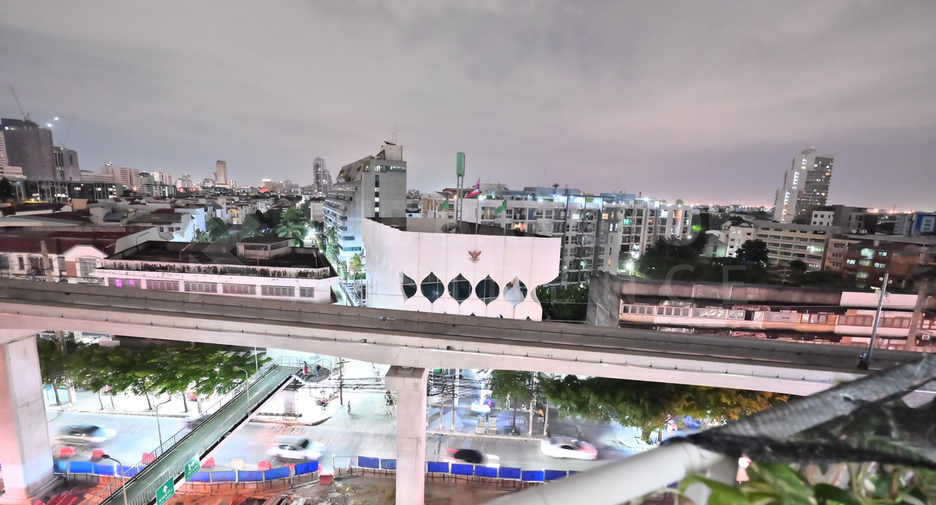 Wohnung zum Kauf mit 2 Zimmer in Huai Khwang, Bangkok