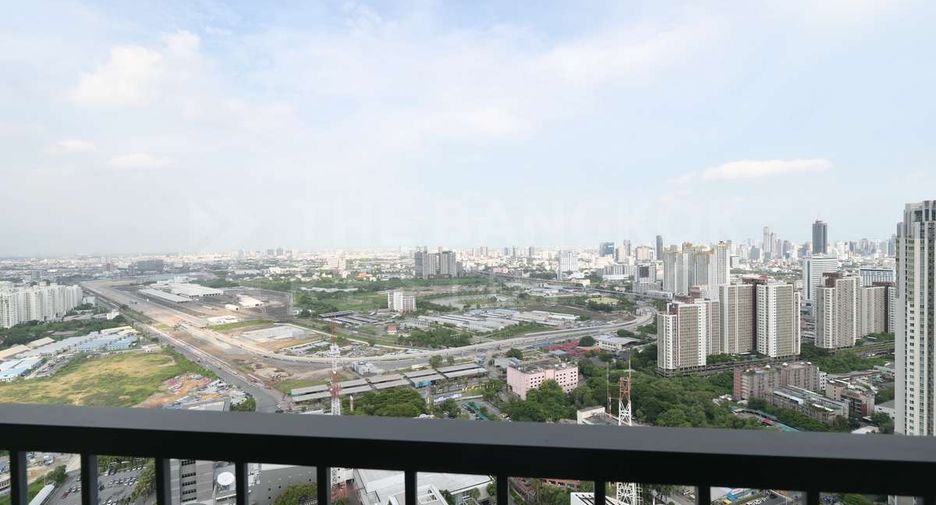 À vendre 1 chambre condo à Huai Khwang, Bangkok