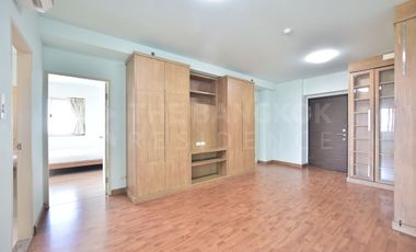 For sale 2 bedrooms condo in Chatuchak, Bangkok