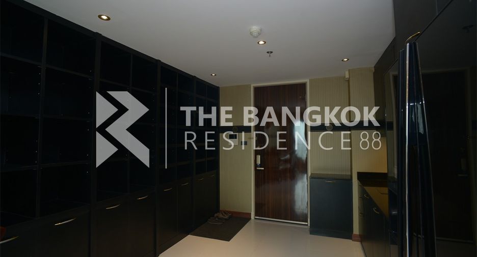 For sale 1 bed condo in Ratchathewi, Bangkok