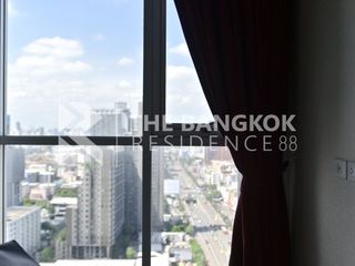 For sale 2 bedrooms condo in Huai Khwang, Bangkok