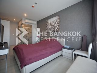 For sale 2 bedrooms condo in Huai Khwang, Bangkok