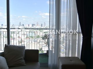 For sale 2 bedrooms condo in Huai Khwang, Bangkok