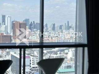 For sale 2 bedrooms condo in Huai Khwang, Bangkok