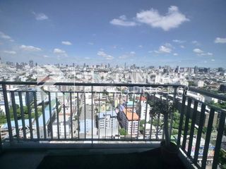 For sale 2 bedrooms condo in Huai Khwang, Bangkok
