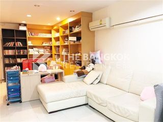 For sale 3 bedrooms condo in Phaya Thai, Bangkok