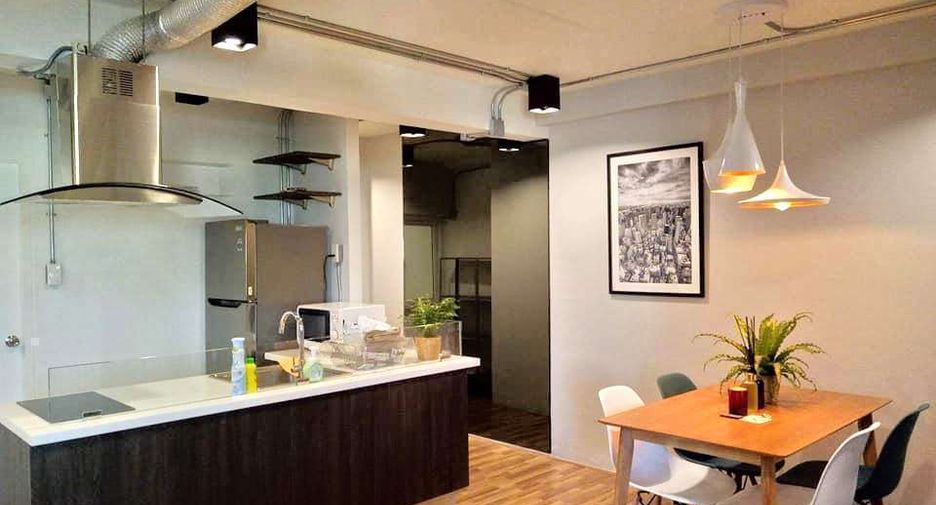Condo en alquiler y en venta de 2 habitaciones en Watthana, Bangkok