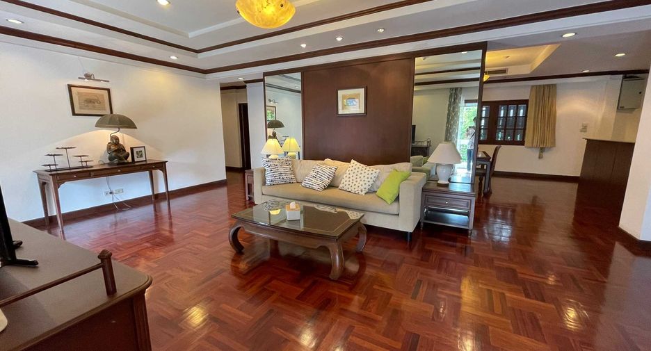 Wohnung zur Miete mit 3 Zimmer in Pathum Wan, Bangkok