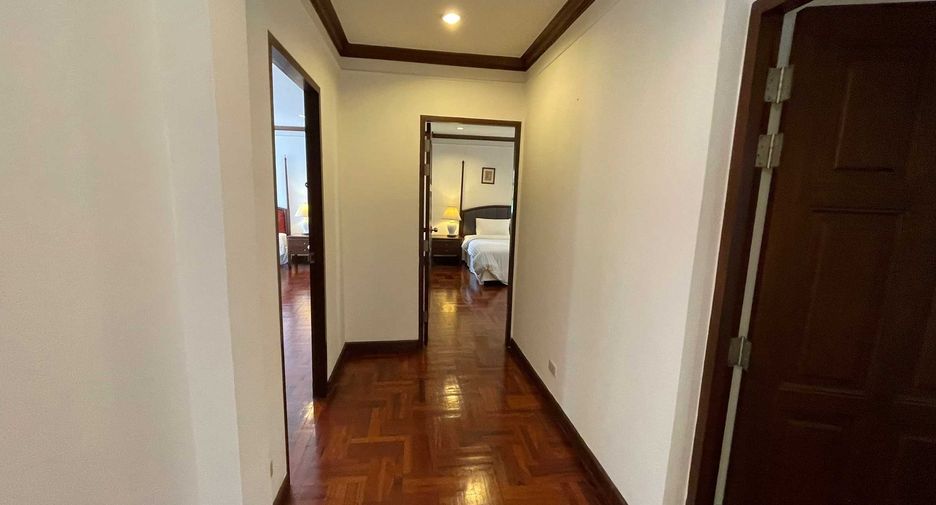 Wohnung zur Miete mit 3 Zimmer in Pathum Wan, Bangkok