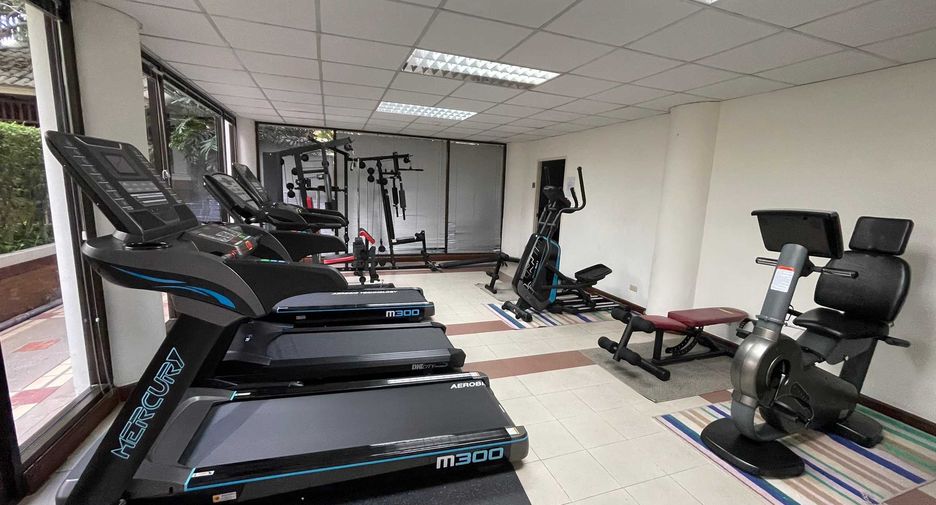 Wohnung zur Miete mit 3 Zimmer in Pathum Wan, Bangkok