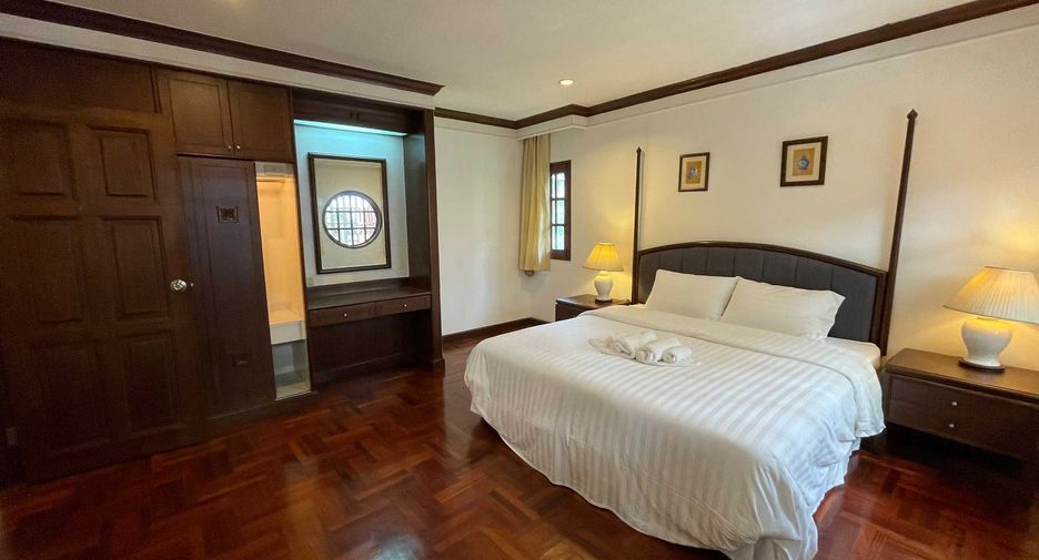 Wohnung zur Miete mit 3 Zimmer in Pathum Wan, Bangkok