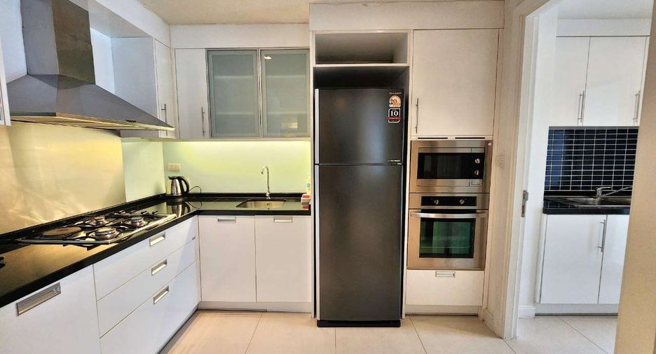 For rent 3 ベッドルーム condo in Watthana, Bangkok