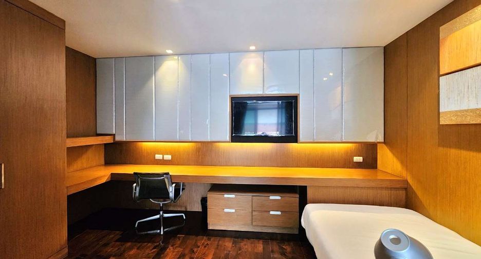 For rent 3 ベッドルーム condo in Watthana, Bangkok
