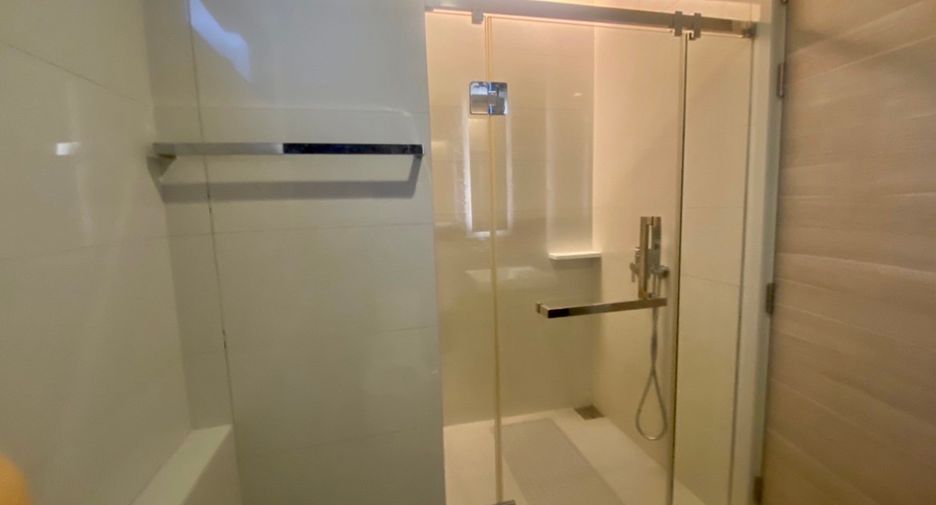 For rent and for sale 2 bedrooms condo in Sathon, Bangkok