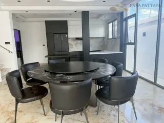 For sale 6 bedrooms house in Bang Lamung, Chonburi
