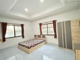 À louer 3 chambres maison à Bang Lamung, Chonburi