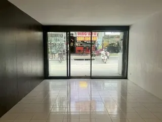 For sale 3 ベッドルーム retail Space in Mueang Chiang Mai, Chiang Mai