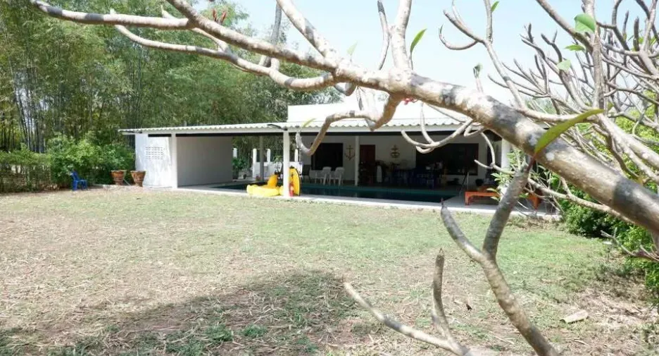 À vendre 1 chambre maison à Pran Buri, Prachuap Khiri Khan