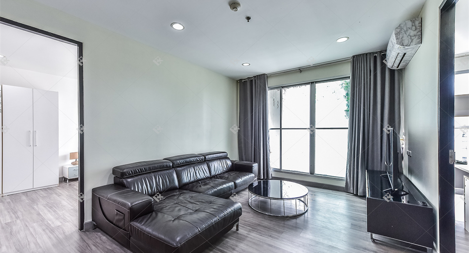 Wohnung zur Miete mit 2 Zimmer in Pathum Wan, Bangkok