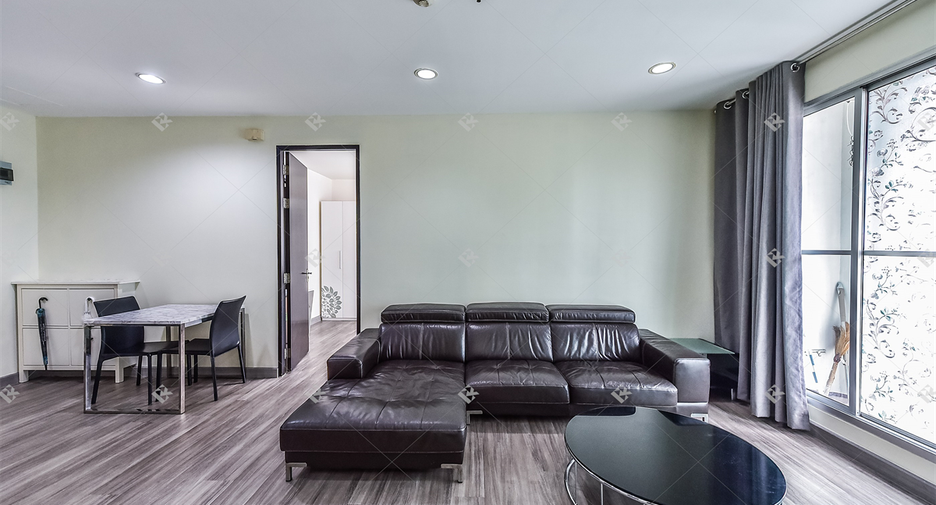 Wohnung zur Miete mit 2 Zimmer in Pathum Wan, Bangkok