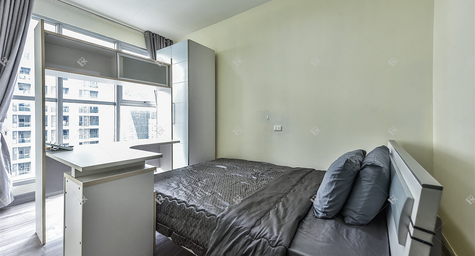 Wohnung zur Miete mit 2 Zimmer in Pathum Wan, Bangkok