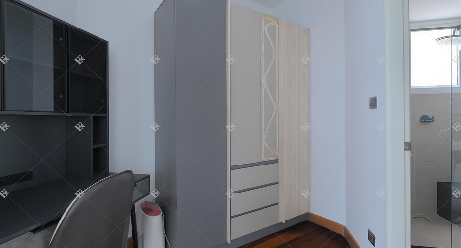For rent 5 bedrooms condo in Huai Khwang, Bangkok
