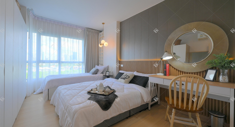 For rent 3 bedrooms condo in Huai Khwang, Bangkok