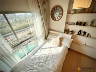 For rent 3 bedrooms condo in Huai Khwang, Bangkok
