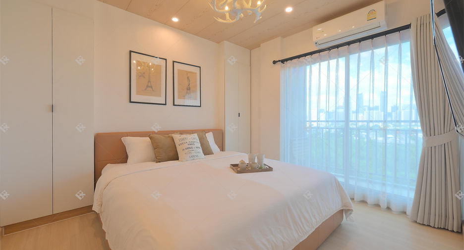 For rent 3 bedrooms condo in Huai Khwang, Bangkok