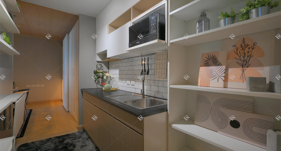 For rent 3 bedrooms condo in Huai Khwang, Bangkok